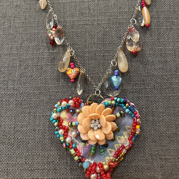 Artisan -Robynne’s Nest Artworks Jewelry - Handmade ‘junk jewelry’ heart necklace